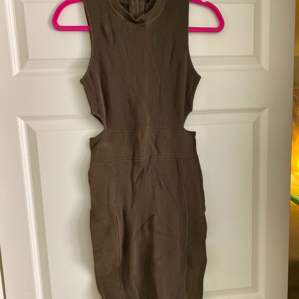 revolve olive green dress--NEW UNWORN